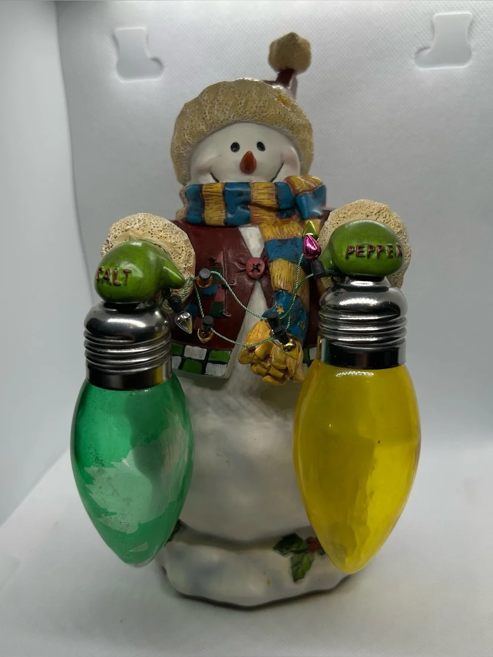 Snowman Salt and Pepper Holder Shakers magnetic Set Holiday Home Collection